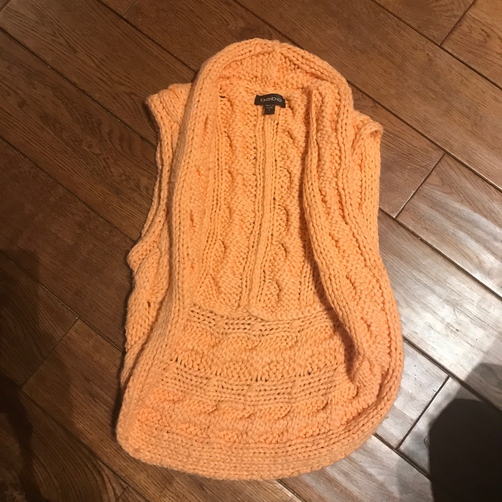 Bebe knot sweater vest size small